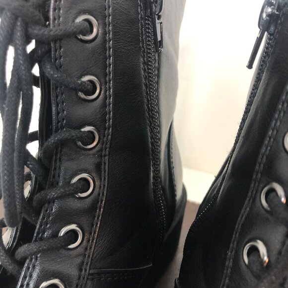 Guess Black Multi Those Logo Boots Size 10 - Picture 2 of 7